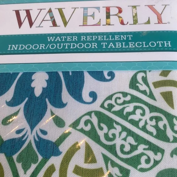 NWOT Waverly Indoor/Outdoor Water Repellent Tablecloth - Picture 3 of 6